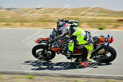 media/Apr-13-2025-TrackXperience (Sun) [[fb1ef998a6]]/Level 2 (Intermediate)/Turn 8 (Session 3)/